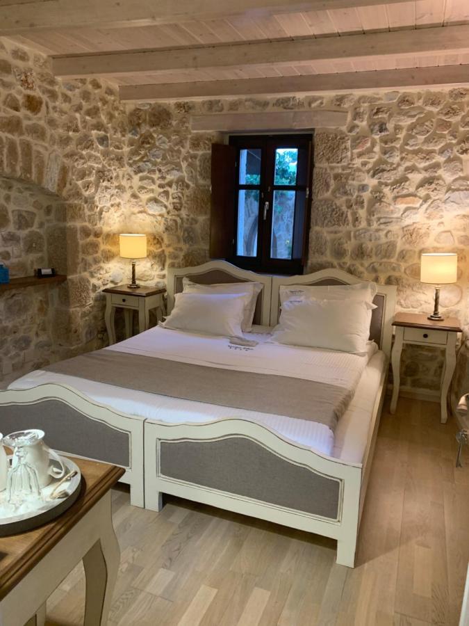Vetilios Lithos Boutique Hotel Neo Oitilo Luaran gambar