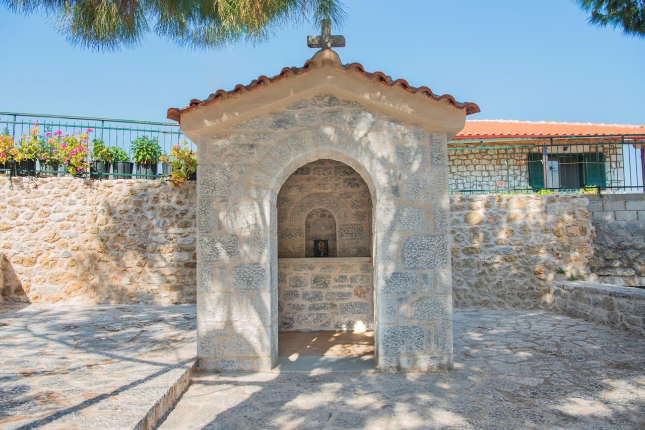 Vetilios Lithos Boutique Hotel Neo Oitilo Luaran gambar